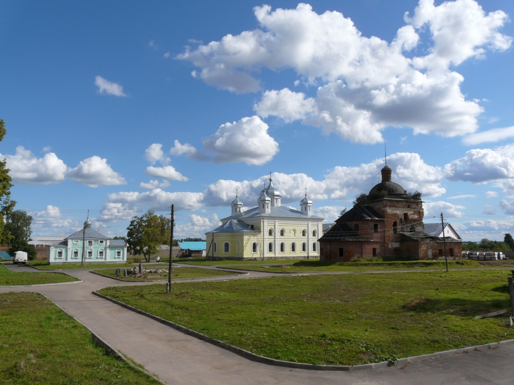 Погода в мещовске на месяц. Свято-Георгиевский Мещовский монастырь. Мещовский Свято-Георгиевский мужской монастырь сайт. Мещовск Георгиевский монастырь. Мещовск Свято-Георгиевский Мещовский мужской монастырь.